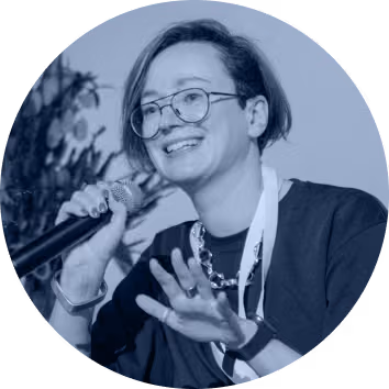 courses-hero-block-girl